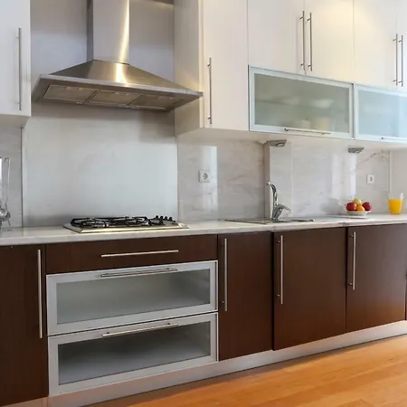 Appartamento Comfort With Balcony By Lovelystay Lisbona