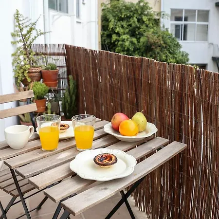 Comfort With Balcony By Lovelystay * Lisbon