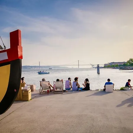 Apartment Comfort With Balcony By Lovelystay Lisbon