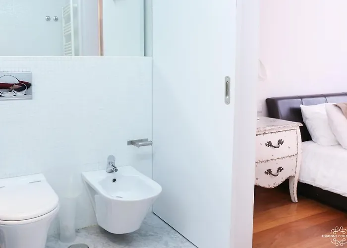 Apartment Comfort With Balcony By Lovelystay *